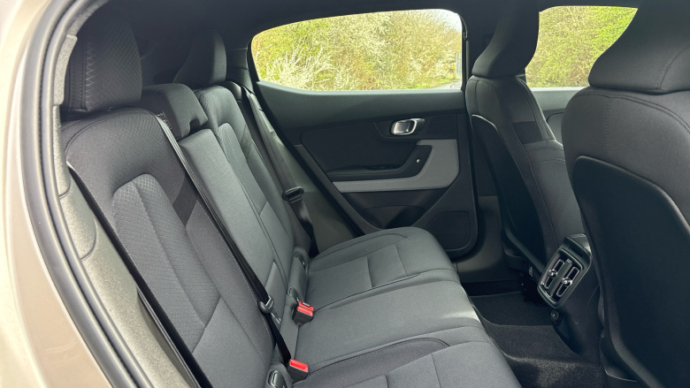 Polestar 2 00kW 69kWh Standard Range Single motor 5dr Auto Electric Hatchback